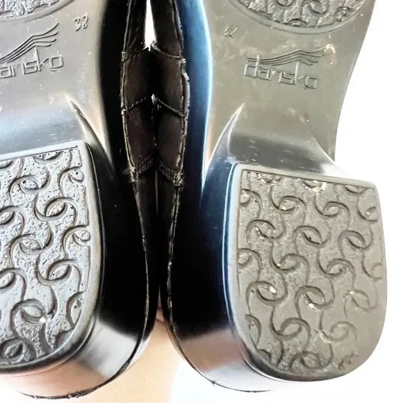 Dansko Tamara Clogs Black Leather Women’s Size 38 EU Buckle Detail Comfort Work - Picture 10 of 14